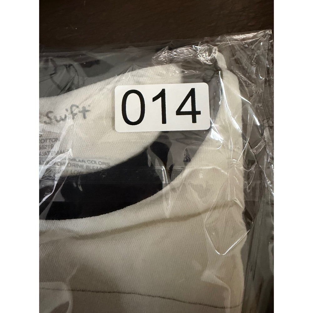 Taylor Swift 1989 World Tour Ringer T-Shirt White Black Graphic Tee Small 014 - Picture 5 of 5